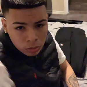 Meet your Posher, Corey